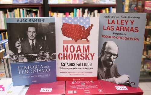 Obras de Chomsky, Gambini y Celesia son las más requeridas