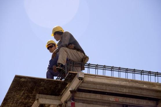 La dinámica de la construcción demanda operarios