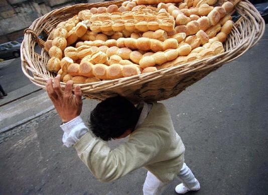 En los barrios proliferan las panaderías caseras