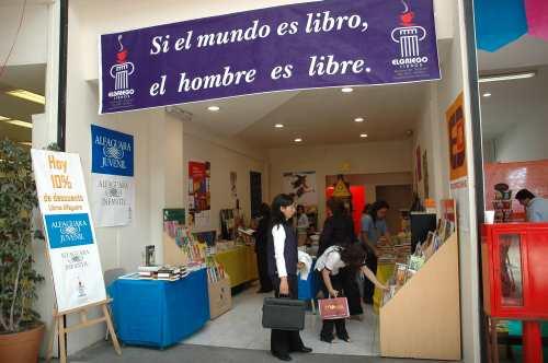 La Feria del Libro quedó habilitada en la Terminal de Omnibu