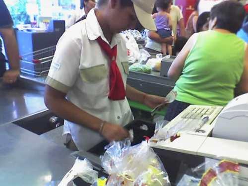 Los supermercados tienen su propio horario    