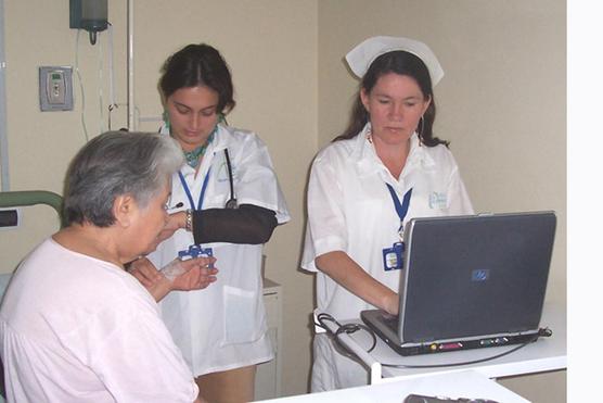 Pocos son los argentinos que pueden elegir por su salud.