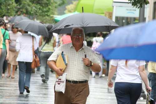 Los paraguas se necesitarán hasta el miércoles     