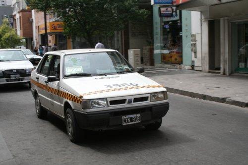 Pocos taxis reempadronados