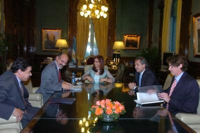 La Presidenta con Tomada, Fernández, Lusteau y Moroni    