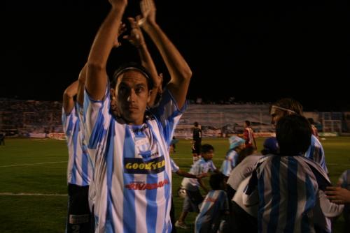 Como todos los partidos de local, el Monumental será una fie