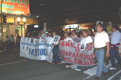 Multitudinaria marcha por la Memoria