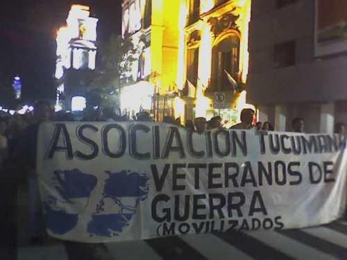 Los veteranos movilizados anoche      