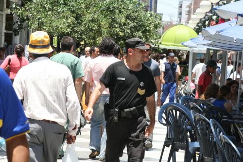 Multitud tucumana en la peatonal