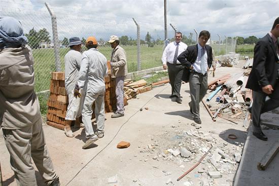 Yedlin visita las instalaciones en Aguilares    