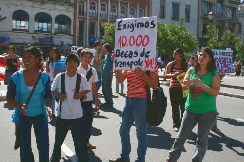 Estudiantes protestando