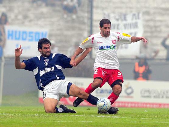 Partido trabado en el Centenario