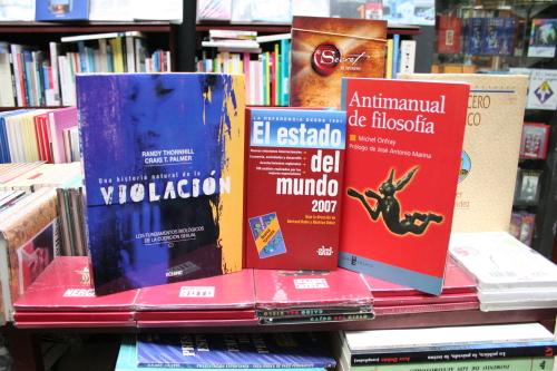 Libros, un bien preciado en manos de pocos