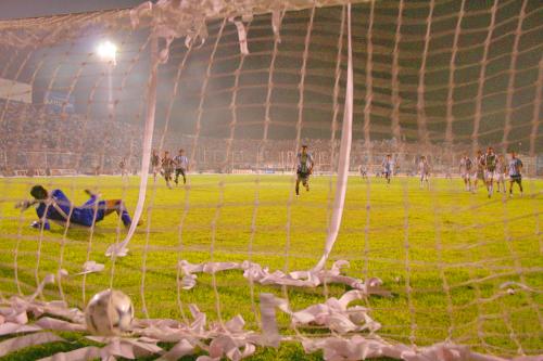 Sarría abrió el marcador, de penal