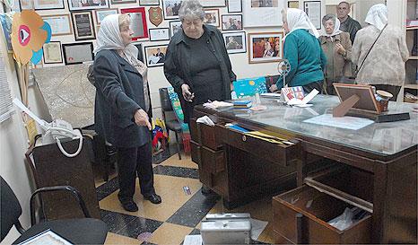 Destrozos en la sede de Madres    