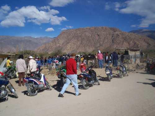 "Banda de Arriba" fue ocupado por sus verdaderos dueños    