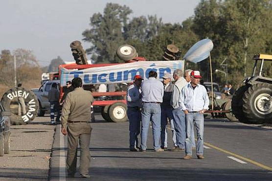 Productores y transportistas participan de los bloqueos     