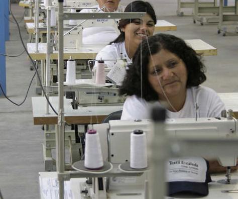 Trabajadoras en la fábrica textil de Los Ralos