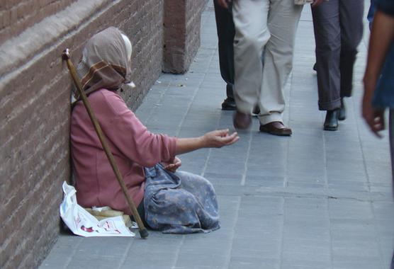 también pidiendo