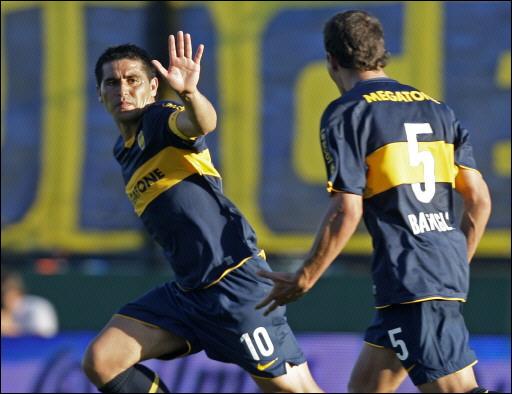 Riquelme quiere seguir arriba