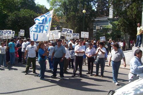 UPCN denuncia falta de pago a 300 trabajadores 