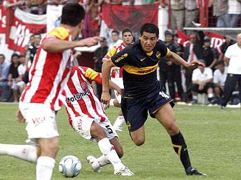 Con Riquelme a media máquina fue suficiente      