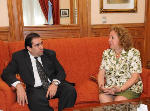 La Senadora Judith Frostman junto a García Biagosh