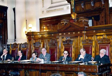 El Máximo Tribunal en la última acordada del año   