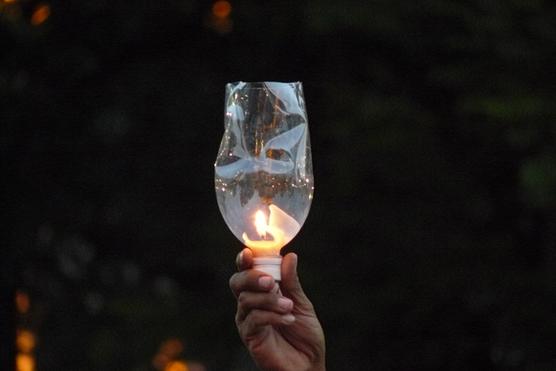 Vela por los fallecidos a causa de la droga