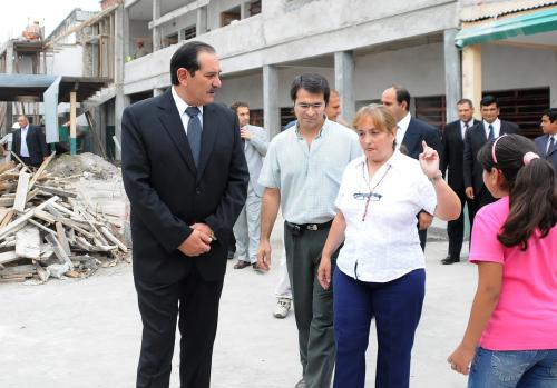 Alperovich supervisó obras en Escuela Ciudadela