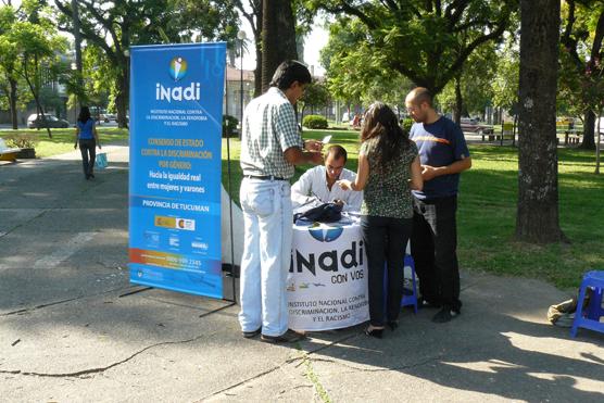 INADI concientizando en la Plaza