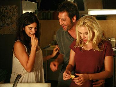 Javier Bardem (Juan Antonio), Scarlett Johansson (Cristina),