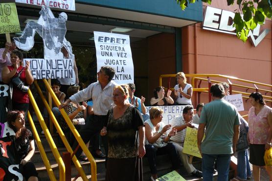 La anterior protesta convocó a miles de usuarios