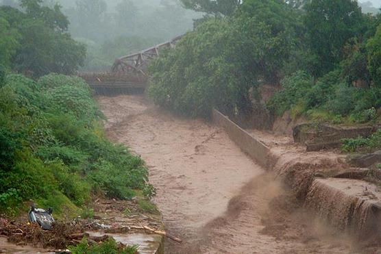 La furia del río destrozó la ciudad    