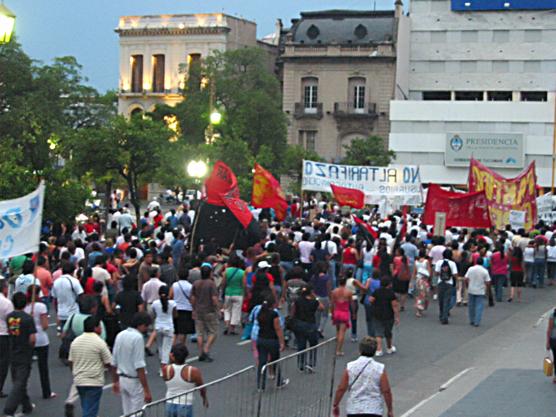 La marcha de ayer no fue tan multitudinaria