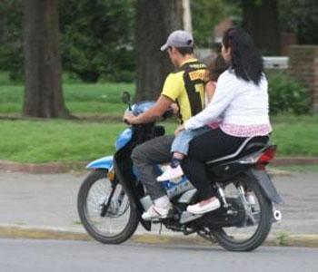 Escena frecuente en las calles de Tucumán        