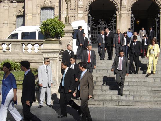 Salida de algunos legisladores de Casa de Gobierno