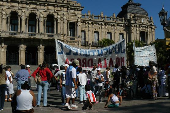 Al rededor de 50 personas marcharon en Plaza Independencia