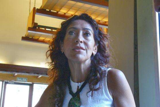 Lucia Briones es además directora de la fundación Atenea