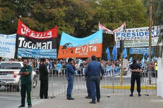 Una multitud dió la bienvenida a Cristina