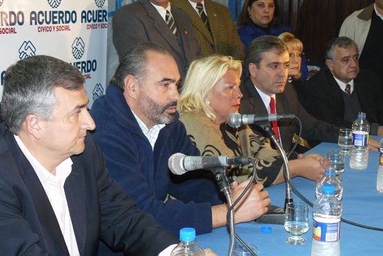 Acuerdo Cívico presentó sus candidatos Cano irá como senador y Casañas como diputado nacional, estuvieron Carrió y Morales