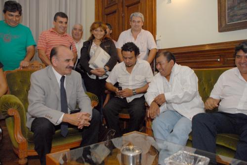 Gremios estatales reunidos con el ministro de Gobierno