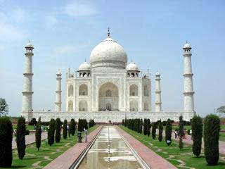 El Palacio de Tajhmalal, uno de los atractivos turísticos de la India     