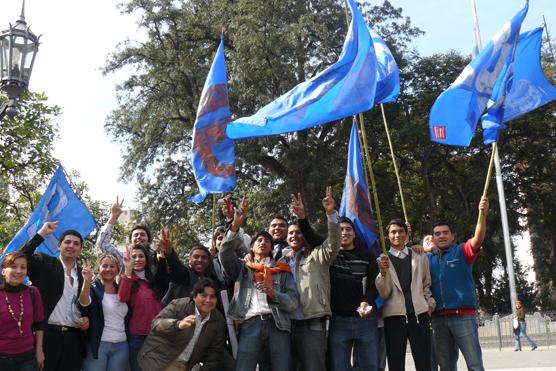 La JP hizó un banderazo en Plaza Independencia