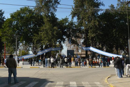 Se realizó un acto para inaugurar una muestra homenaje a Atahualpa Yupanki