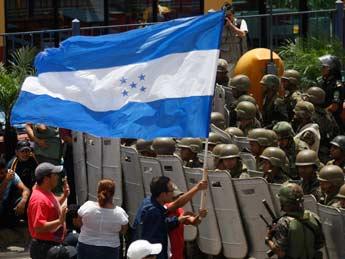 Enorme represión en Honduras