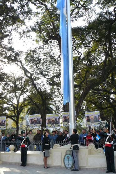 Izamiento de la bandera