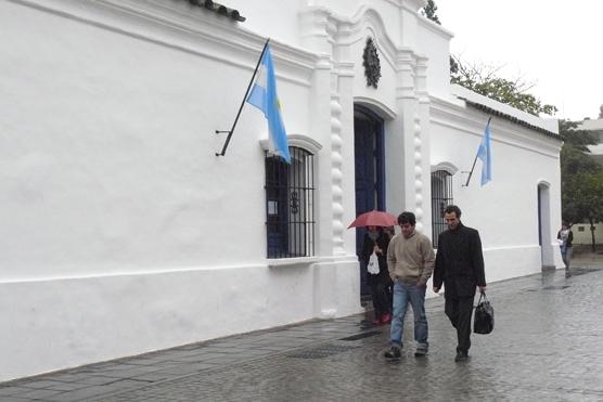 Poca gente en las calles. La Casa Histórica gracias al frío, descanso un poco del flash de la cámaras de los turistas