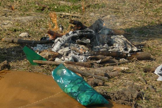 Hojas de coca para ofrecer a la madre tierra y el fuego del sahumerio