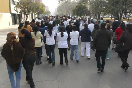 Marcharon al rededor de la plaza San Martín